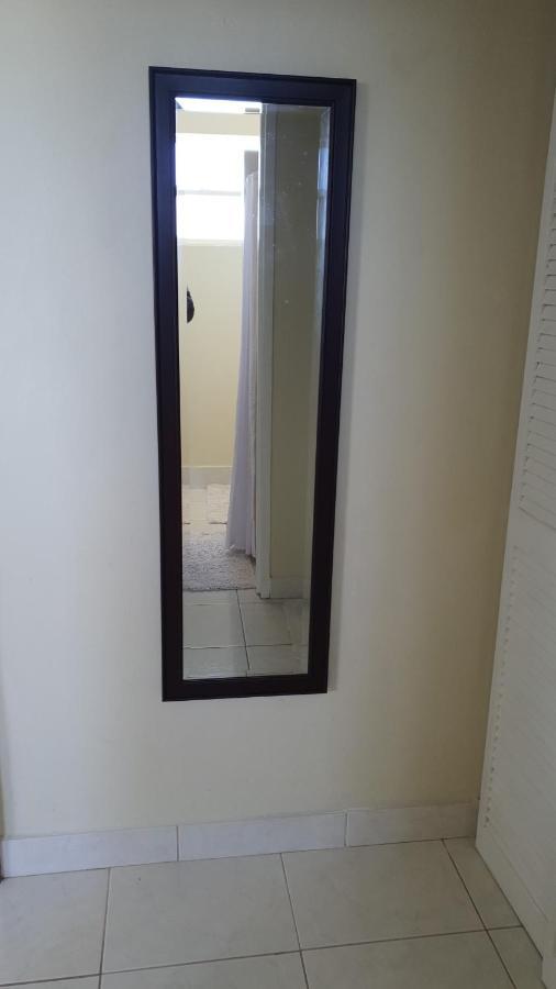 Hastings Towers 4D - Studio Apt Opp Beach Bridgetown Ngoại thất bức ảnh