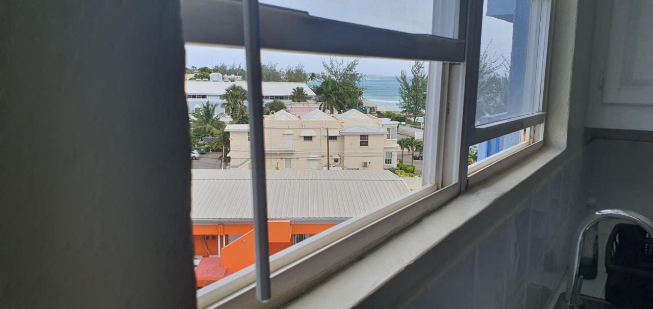 Hastings Towers 4D - Studio Apt Opp Beach Bridgetown Ngoại thất bức ảnh