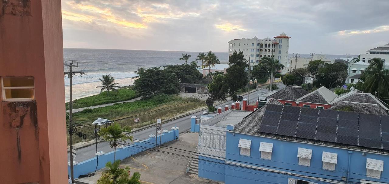 Hastings Towers 4D - Studio Apt Opp Beach Bridgetown Ngoại thất bức ảnh