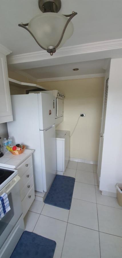 Hastings Towers 4D - Studio Apt Opp Beach Bridgetown Ngoại thất bức ảnh