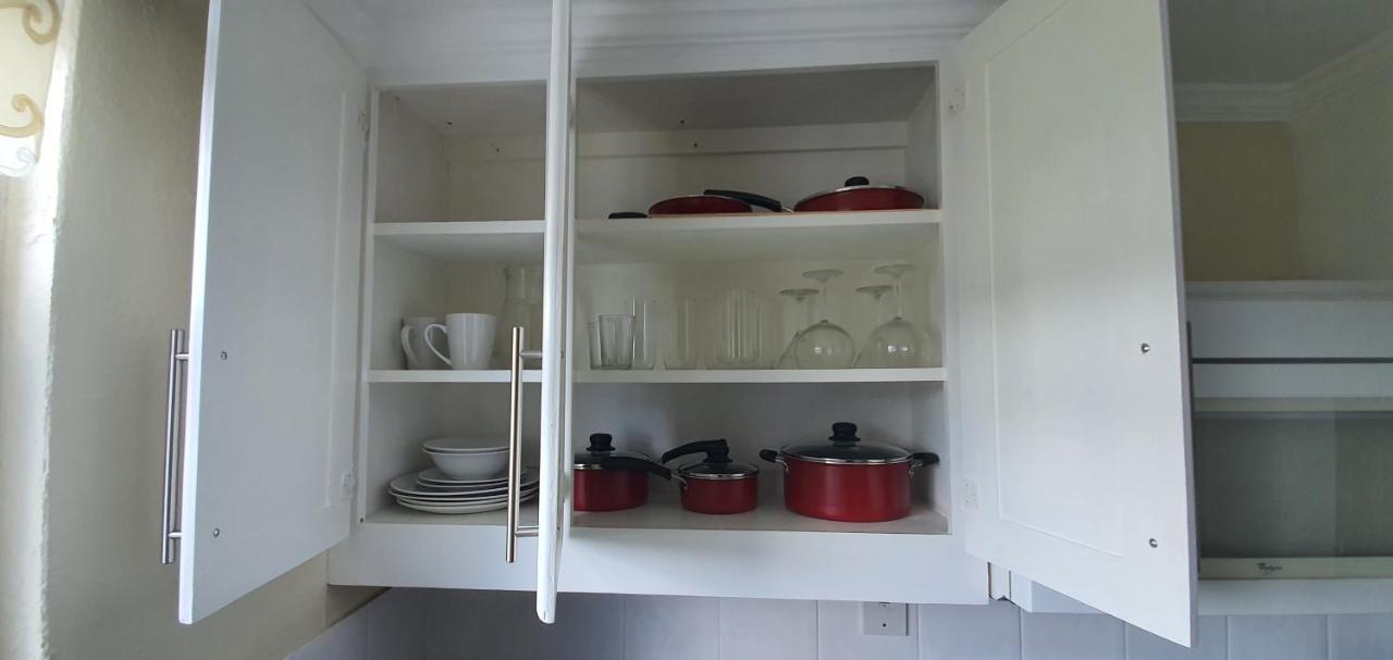 Hastings Towers 4D - Studio Apt Opp Beach Bridgetown Ngoại thất bức ảnh