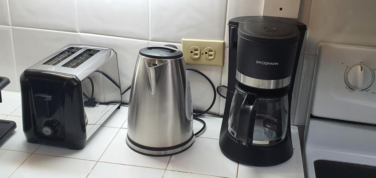 Hastings Towers 4D - Studio Apt Opp Beach Bridgetown Ngoại thất bức ảnh